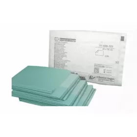 The 2-ply green sterile surgical drape, 50 cm x 50 cm, 1 pcs.